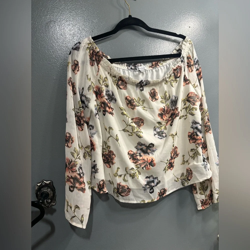 Love, Fire Floral Print off the Shoulder Crop Top lightweight Summer Ruffle